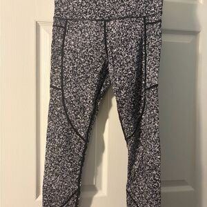 Soft N Snug Zyia legging with pockets